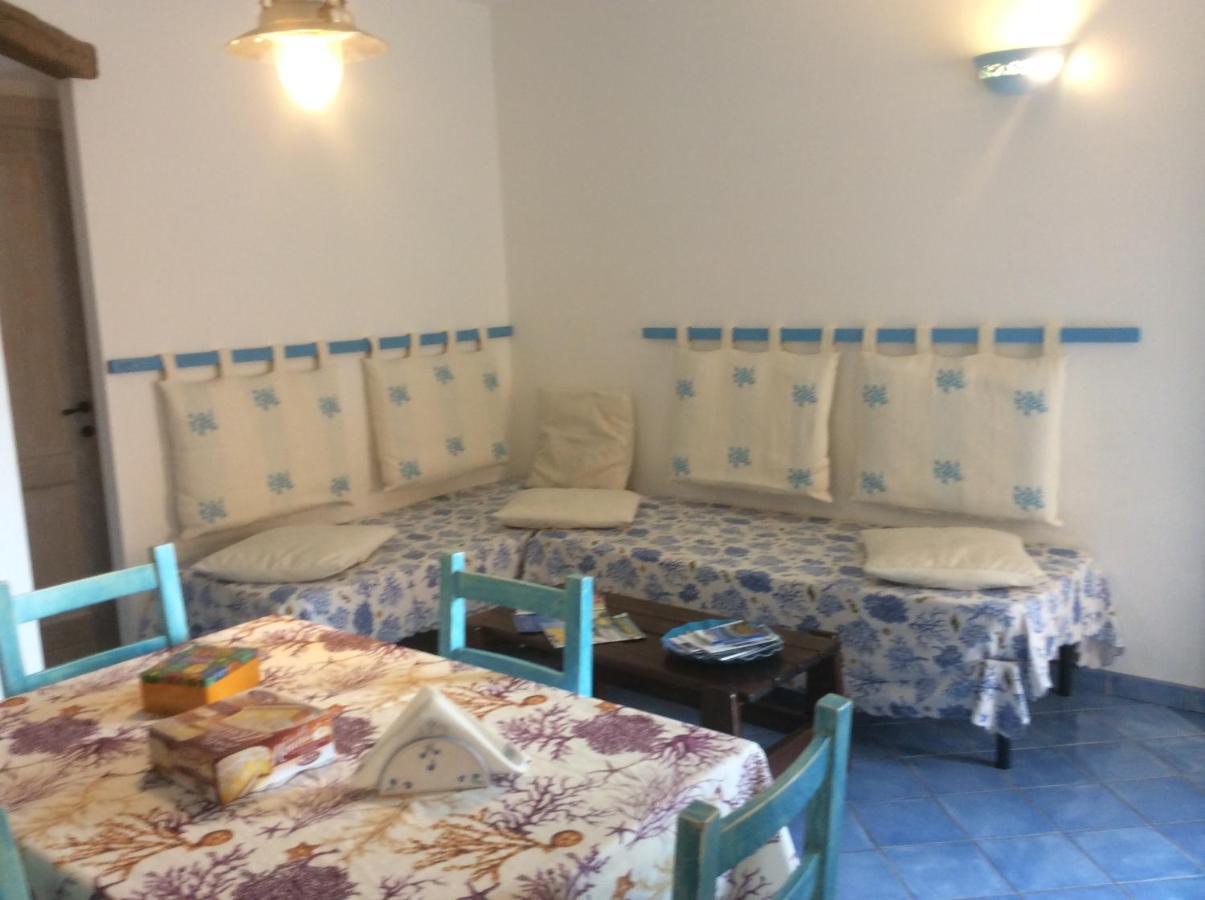 Tiffany Palau Bed & Breakfast Bagian luar foto