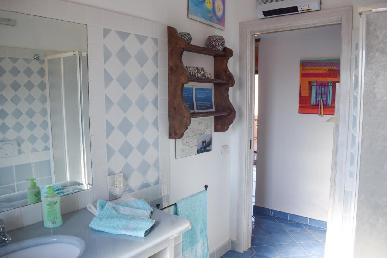 Tiffany Palau Bed & Breakfast Bagian luar foto
