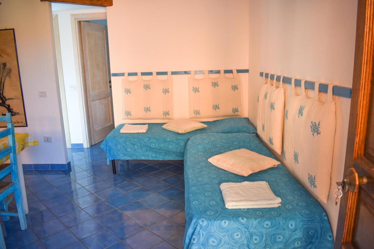 Tiffany Palau Bed & Breakfast Bagian luar foto