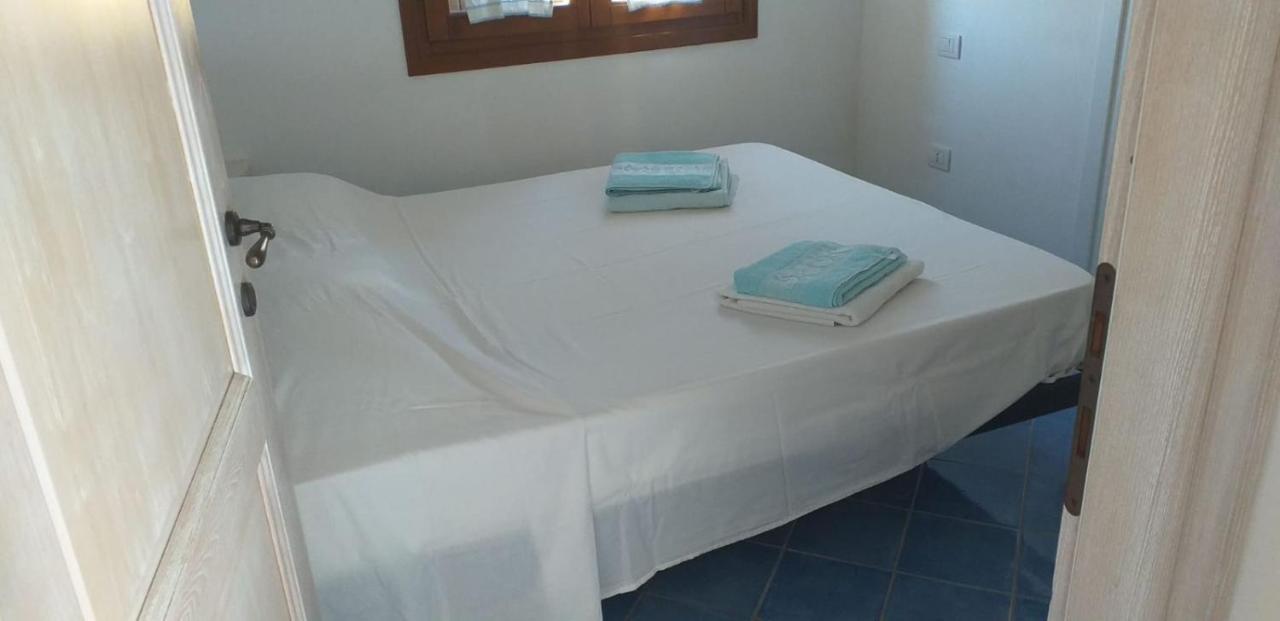 Tiffany Palau Bed & Breakfast Bagian luar foto