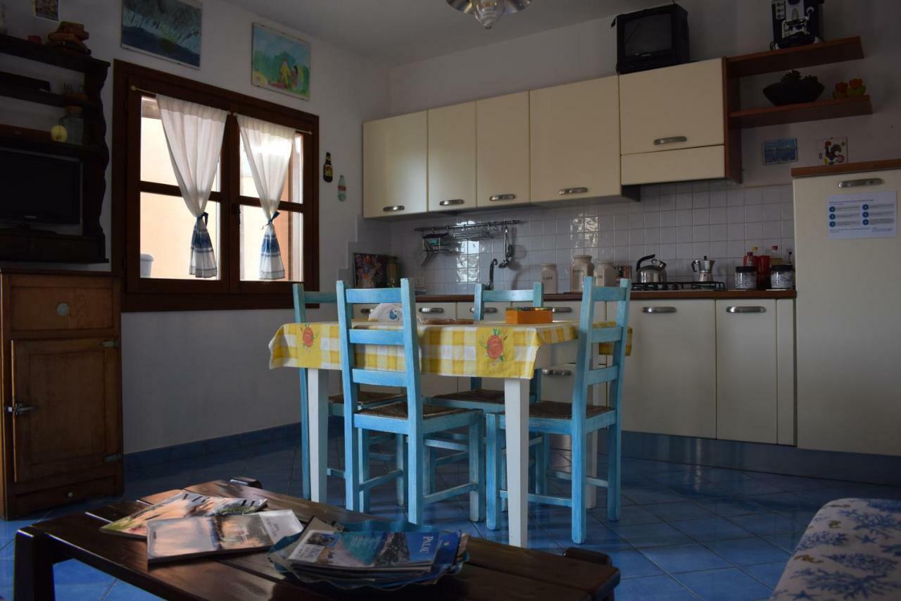 Tiffany Palau Bed & Breakfast Bagian luar foto