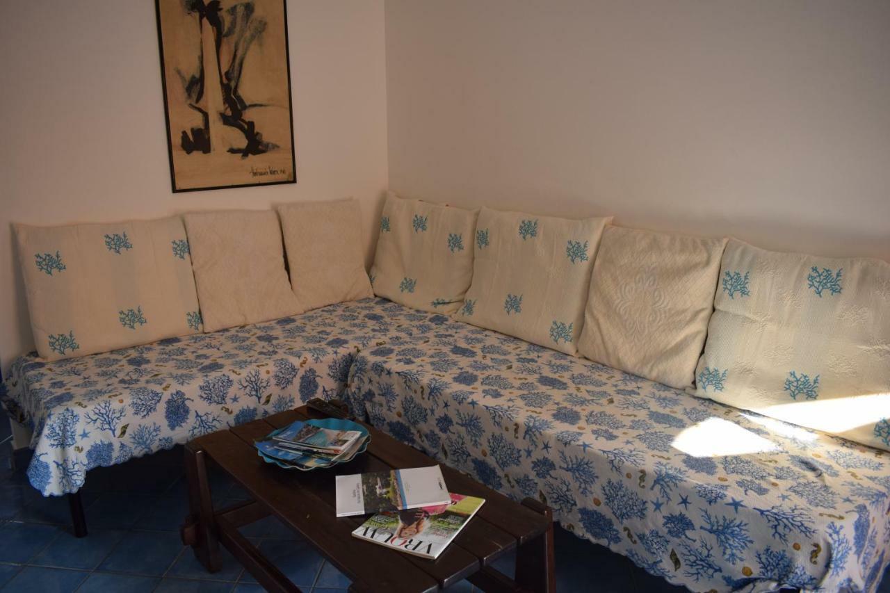 Tiffany Palau Bed & Breakfast Bagian luar foto