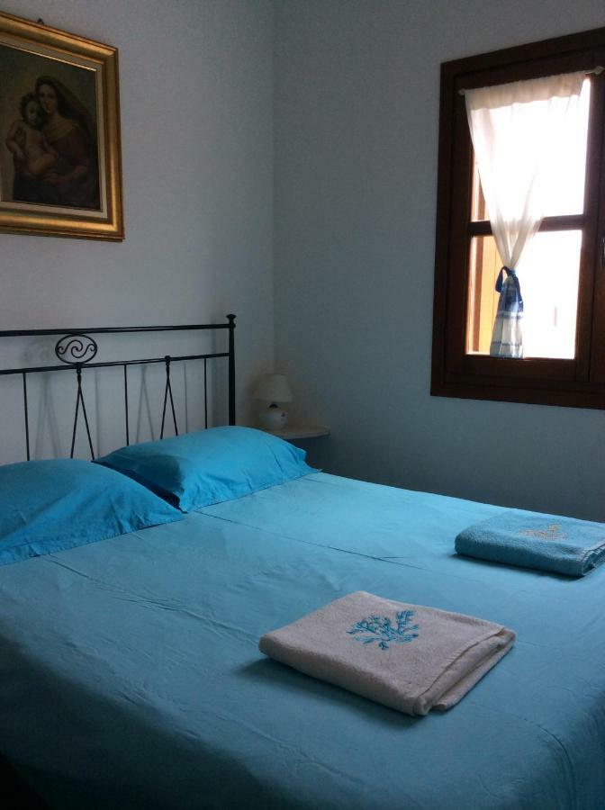 Tiffany Palau Bed & Breakfast Bagian luar foto